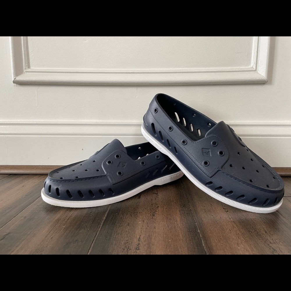 Sperry Float boat shoes